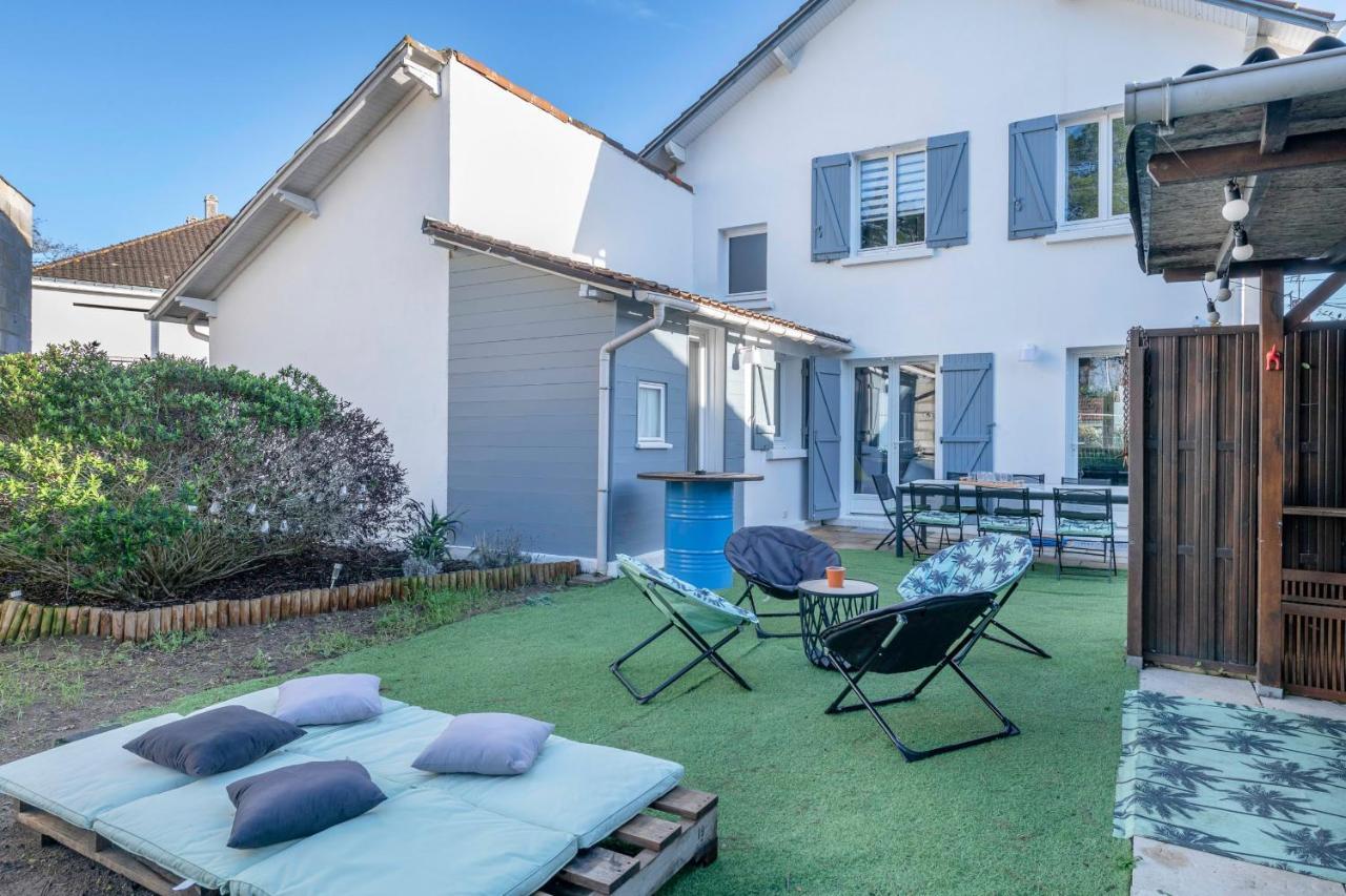 Belle Maison Pour 11 - Jardin - Detente Hébergement de vacances *